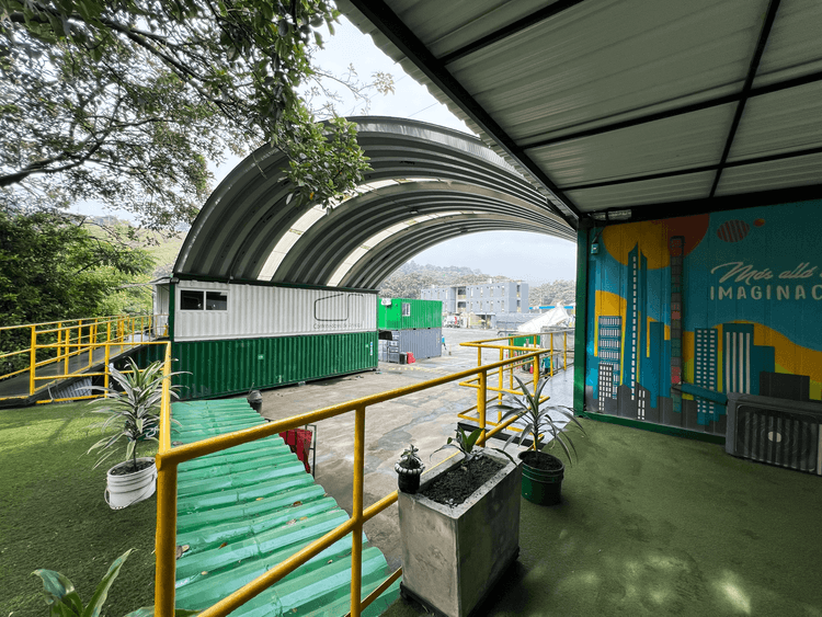 Venta y Alquiler de Contenedores en Colombia: Soluciones Modulares para Empresas, Oficinas, Viviendas y Proyectos Especiales